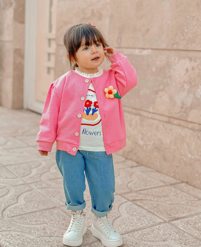 ست سه تیکه وارداتی گل برجسته😍 سایز 1 تا 4/5 سال